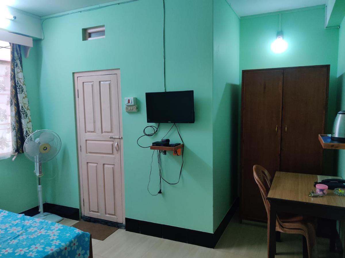 Travellers Bed And Breakfast Шиллонг Экстерьер фото