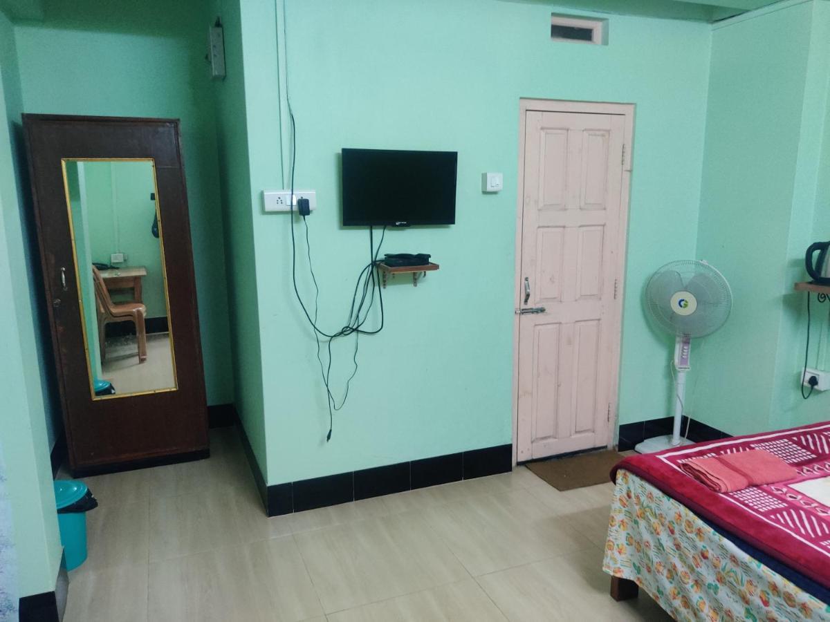 Travellers Bed And Breakfast Шиллонг Экстерьер фото
